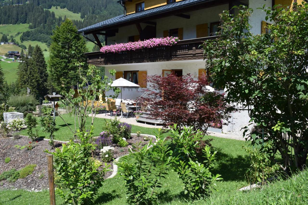 Gästehaus Tannegg Mittelberg Exterior foto